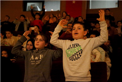 ‘Arkadaşım Dalmaçyalı’ oyunu minik sanatseverler ile buluştu