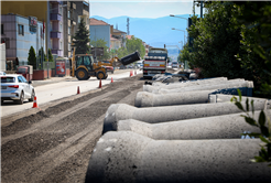 Arifiye Atatürk Caddesi’nde altyapı mesaisi hız kazandı