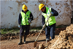 Merkeze 85 kilometre uzaklıktaki Taraklı Alballar’da altyapı dönüşümü başladı