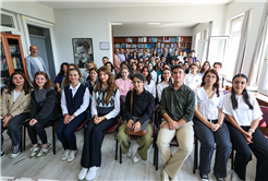 Başkan Alemdar gençler için 3 farklı çalışmayı anlattı ve öğrencilere çağrı yaptı: “Kendi hikâyenizi, kendiniz yazın” 