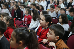Ramazan’da çocuklar Büyükşehirle neşeye eğlenceye doydu
