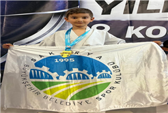 Büyükşehir’in minik yıldızları Kocaeli’den 19 madalya ile döndü
