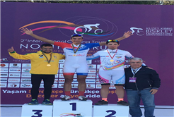 Büyükşehirli bisikletçiler Kıbrıs’ta birinci oldu