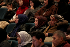 “Geniş olan ahiretin sohbeti ferahlatır”