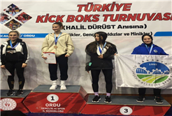 Büyükşehir Kick Boks takımından 3 madalya