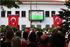 Milli heyecan iki noktada yaşanacak: Büyükşehir’den iki dev ekran