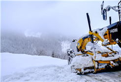 Büyükşehir’den 5 ilçede kar mesaisi: 35 kapalı grup yolunda 34'ü açıldı