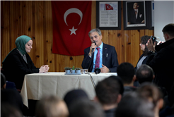 Yusuf Alemdar Bilim Merkezi’nin imzasını gençlerle attı