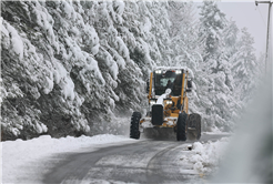 Büyükşehir’den 17.00 kar raporu: 31 grup yolu ulaşıma açıldı