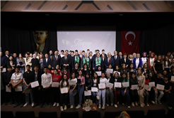 Genç tiyatrocuların sahne aldığı festivalde kazananlar belli oldu