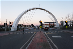 Yazlık’ı rahatlatan cadde ve köprü için görkemli açılış