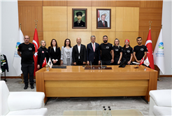“Birlik beraberlikle nice bayramlara”