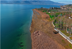 Sapanca Gölü’nün kıyılarında kaçak iskele kaldırma sürecinin ikinci etabı başladı