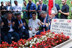 “Kahraman milletimizin vatan sevdası asla sınır tanımadı”