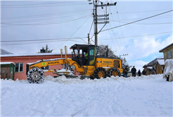 Büyükşehir şehrin merkezinden en uzak noktasına kadar müdahalelerini sürdürüyor