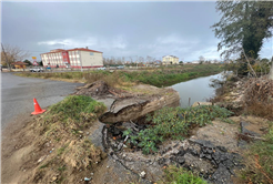 Selden zarar görmüştü: Büyükşehir’den Kocaali Alandere’ye yeni köprü