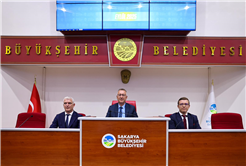 “Metrobüs hattı popülist bir anlayışla değil, enine boyuna çalışılmış bir yatırımdır”