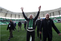 Sakaryaspor bu yıl şampiyon olacak