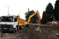 Gençlerin buluşma noktası olacak Sapanca Spor Salonu’nda çalışmalar başladı
