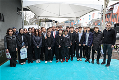 Sakarya'da çocukların 'ufkuna' ışık olacak edebiyat fuarı başladı: İlk günden binlerce misafir akın etti...