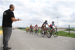 Minik bisikletçilere güvenli sürüş eğitimi