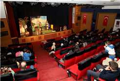 Minikler “Don Kişot” ile eğlenceye doydu