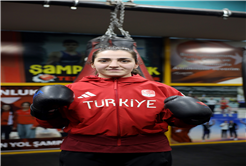 Sakarya’nın ringdeki parlayan yıldızı Ece Asude tarih yazmak istiyor