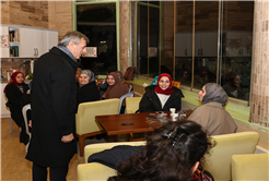 Başkan Yusuf Alemdar, iftarını gençlerle birlikte açtı: “Her zaman yanınızdayız”