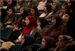 “Geniş olan ahiretin sohbeti ferahlatır”