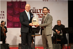 ‘Dilden Gönüle’ dinletisi kulakların pasını sildi