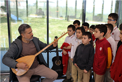 Minikler Ayçiçek Vadisi’nde dolu dolu bir gün yaşadı