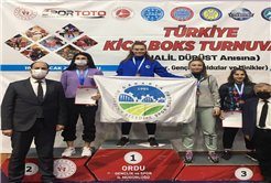 Büyükşehir Kick Boks takımından 3 madalya