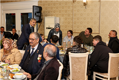 “Bu birlikteliği vatanı canı pahasına koruyan kahramanlara borçluyuz”
