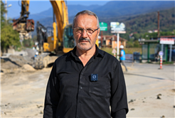 Akyazı’da devam eden 9 bin metrelik altyapı projesinde 6 ekip aynı anda çalışıyor