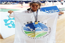 Büyükşehir rüzgâr oldu esti: Uluslararası turnuvada tam 15 madalya 