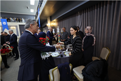 “Şehrimizde eğitime katkı sunacak projeleri bir bir hayata geçiriyoruz”