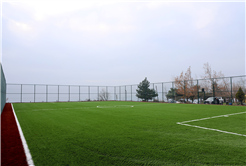 Geyve Bayat ve Eşme’de spor sahaları hizmete gün sayıyor