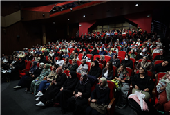 Kadim Hemşire AKM’de şifanın izini sürdü