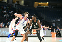 Büyükşehir Efes’i İstanbul’da devirdi