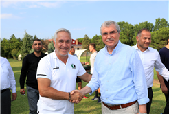 “Hedefimiz Sakaryaspor'u hak ettiği noktaya ulaştırmak”