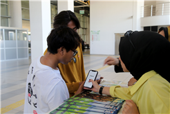 Büyükşehir üniversite kaydını yaptırmak için şehre gelen öğrencileri karşıladı