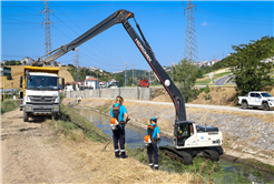 Çevre ve su sağlığı için dere ıslah çalışmaları devam ediyor