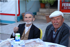 Gönül sofralarının ilki Kaynarca’da kuruldu