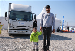 Büyükşehir deprem çocuklarının yüzünde tebessüm oldu