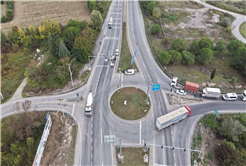 Şehirdeki karanlık kavşaklara Büyükşehir dokunuşu