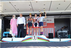 Sakarya'da nefes kesen şampiyona; Genç pedallar zirve için yarıştı