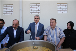 Aşure yeniden doğuşun simgesidir