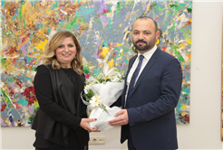 Resim ve Gravürler Galeri’de