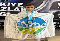 Büyükşehir’in minik yıldızları Kocaeli’den 19 madalya ile döndü
