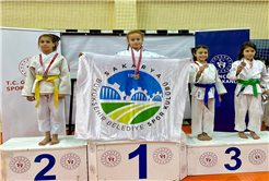  Büyükşehir sporcusu minderden şampiyon ayrıldı